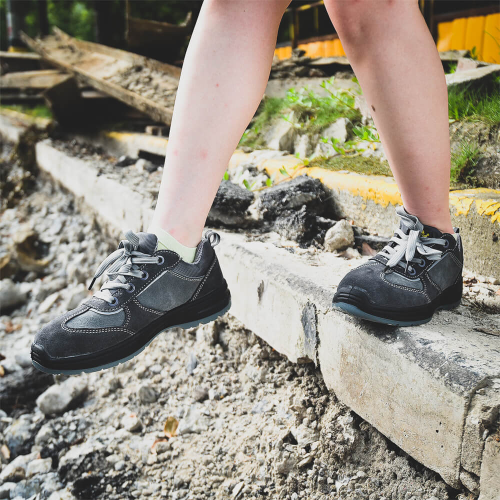 women safety shoes