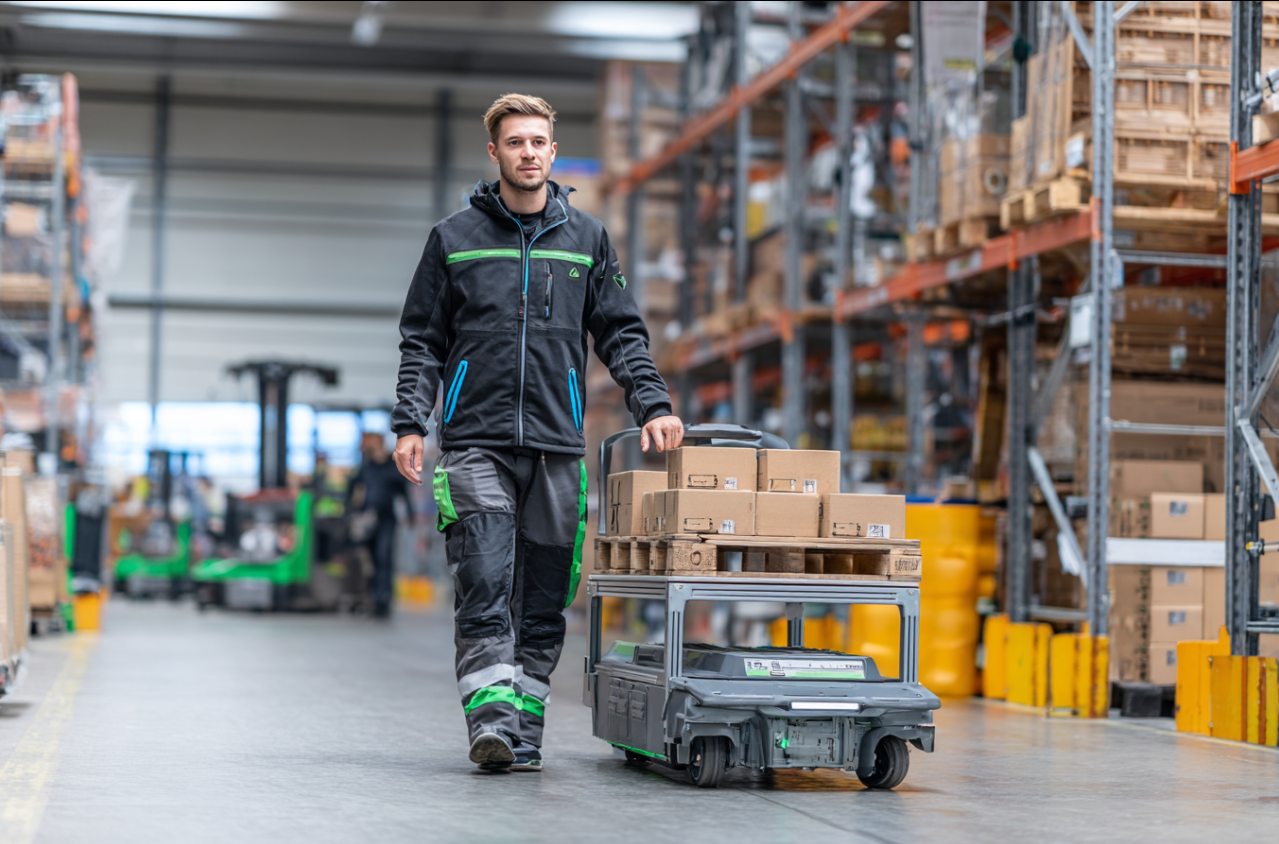 EF4AAF6BF3685E4826624B13B9B7C901 EF4AAF6BF3685E4826624B13B9B7C901